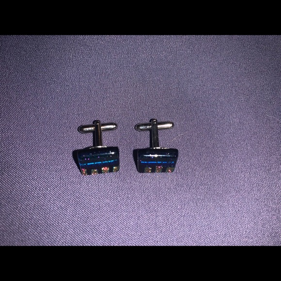Cuff links - Picture 2 of 3